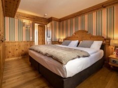 4* - Steffani (Doble Básica)