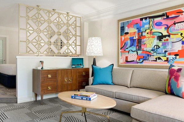 4★ Sunset Marquis Hotel (or similar)