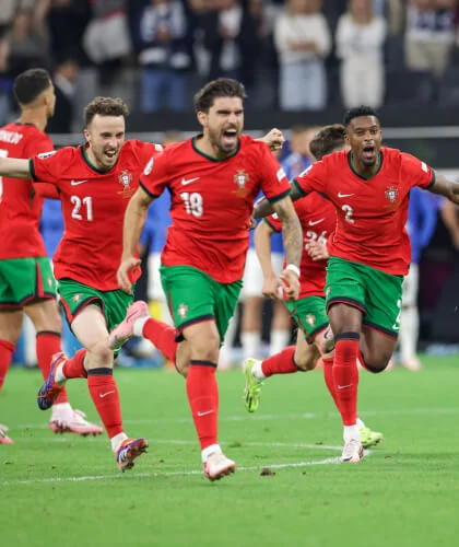 Follow Portugal