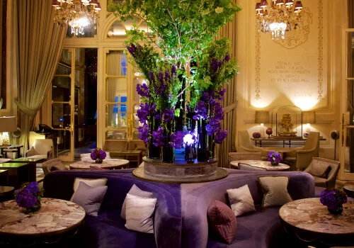 Hand-picked accommodations in Los Angeles’ most sought-after neighborhoods