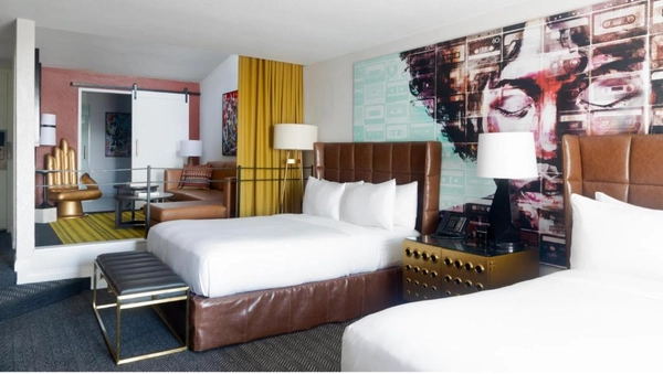 4★ Sunset Marquis Hotel (or similar)