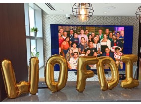 Enjoy our amazing pre-game parties with your fellow travellers