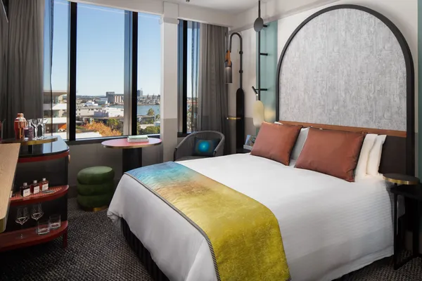 Newcastle — 5★ QT Newcastle